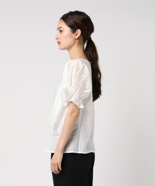 MERLOT(メルロー)の「レーヨンキャンディスリーブカットソー2750(シャツ/ブラウス・レディース・ホワイト/ブラック/ライトグリーン・FREE)」の22枚目の写真