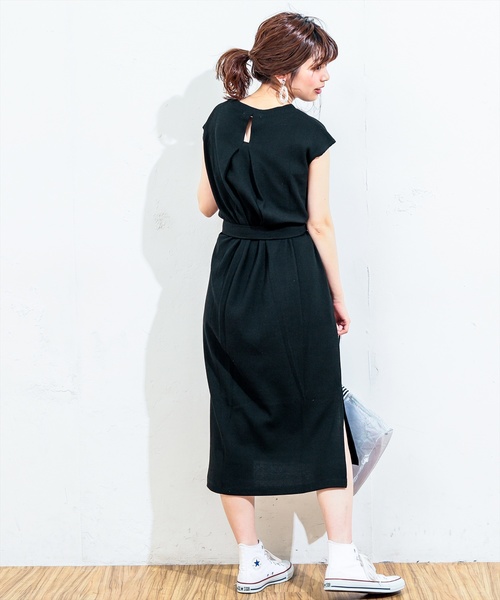 natural couture（ナチュラルクチュール）の「Dカンベルト付きワッフルTワンピ（ワンピース・レディース・ブラック/パープル/アイボリー/キャメル/ブラウン・FREE）」の11枚目の写真