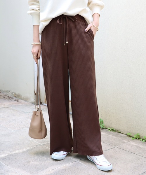 andme（アンドミー）の「カットリブニットソーワイドパンツ（その他パンツ・レディース・ネイビー/カーキ/グレー系その他/ブラック/ベージュ/ライトブラウン/グリーン/ブルー系その他/チャコールグレー/ブラウン・M/L）」の5枚目の写真