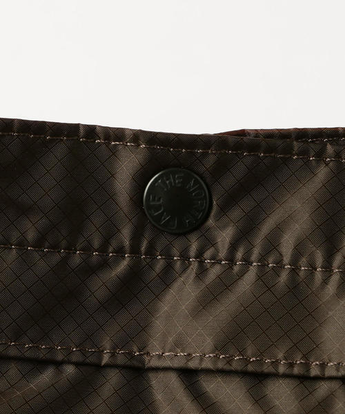 THE NORTH FACE PURPLE LABEL（ザ ノースフェイス パープルレーベル）の「一部カラー別注 [ ザ・ノースフェイス] ST TNFP LIGHT WEIGHT LOGO テープ ショルダー（ショルダーバッグ・メンズ・ロイヤルブルー/ブラウン/オリーブ/ブラック/ベージュ・FREE）」の11枚目の写真
