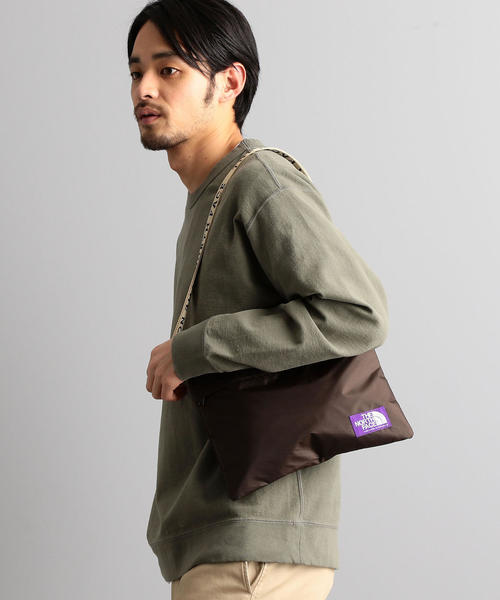 THE NORTH FACE PURPLE LABEL（ザ ノースフェイス パープルレーベル）の「一部カラー別注 [ ザ・ノースフェイス] ST TNFP LIGHT WEIGHT LOGO テープ ショルダー（ショルダーバッグ・メンズ・ロイヤルブルー/ブラウン/オリーブ/ブラック/ベージュ・FREE）」の15枚目の写真