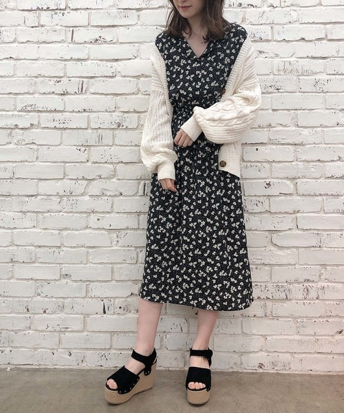 one after another NICE CLAUP(ワンアフターアナザーナイスクラップ)の「【ZOZO限定】フレンチスリーブ開襟ワンピース(ワンピース・レディース・ブラック系その他/ベージュ/イエロー系その他/ピンク系その他/ストライプ/ベージュ系その他・FREE)」の8枚目の写真