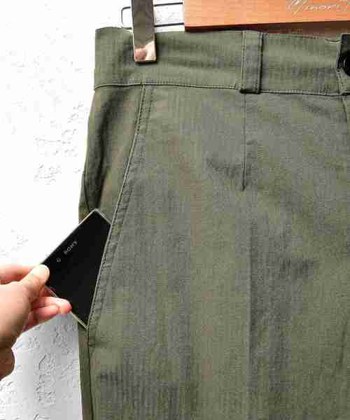MinoriTY（マイノリティ）の「パラシュートパンツ/リップストックアンクル丈（その他パンツ・メンズ・カーキ/ブラック・L/M）」の11枚目の写真