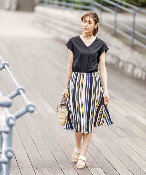 12Twelve Agenda(トゥエルブ アジェンダ)の「カット×麻調合繊ストライプワンピース(ワンピース・レディース・イエロー/グリーン・M)」の3枚目の写真