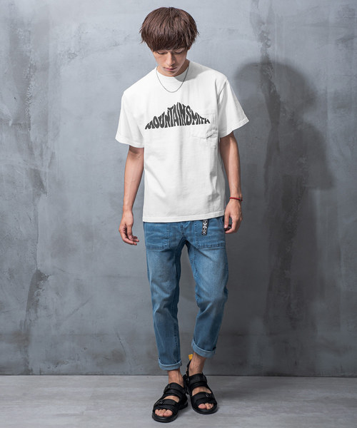 MinoriTY（マイノリティ）の「MOUNTAINSMITHヘビーウエイト半袖Tシャツ（Tシャツ/カットソー・メンズ・ブラック/ベージュ/ホワイト系その他・M/L）」の4枚目の写真