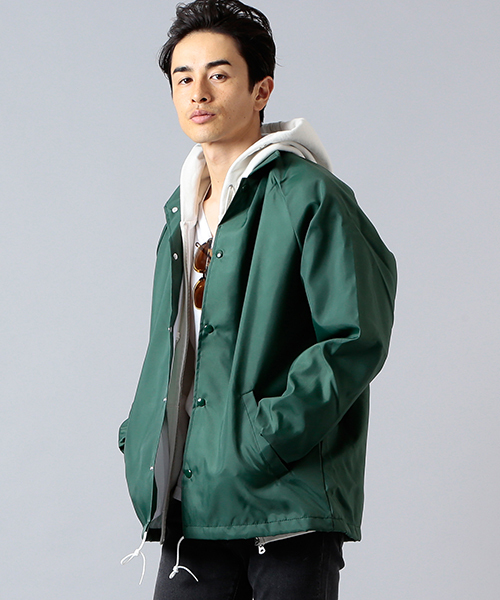 B:MING by BEAMS（ビーミングバイビームス）の「ASW / NYLON COACH  JACKET（ブルゾン・メンズ・ダークグリーン/ネイビー・SMALL/MEDIUM）」の2枚目の写真