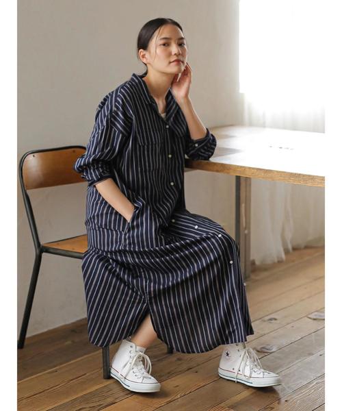 AMERICAN HOLIC（アメリカンホリック）の「Wポケット開襟シャツワンピース（ワンピース・レディース・チャコールグレー/ライトベージュ/ストライプ/ドット/モカ・M/L）」の19枚目の写真