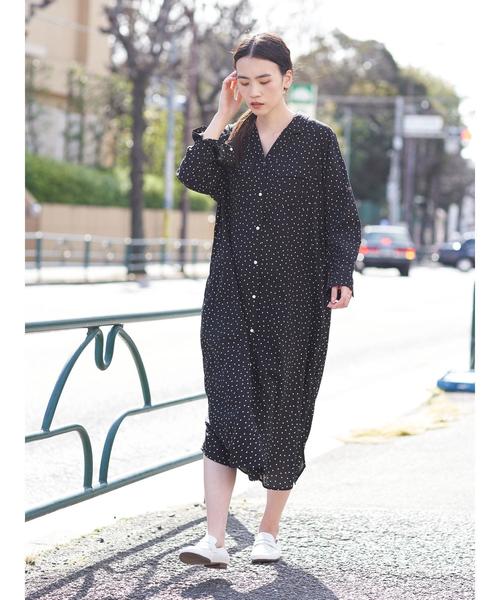 AMERICAN HOLIC（アメリカンホリック）の「Wポケット開襟シャツワンピース（ワンピース・レディース・チャコールグレー/ライトベージュ/ストライプ/ドット/モカ・M/L）」の8枚目の写真