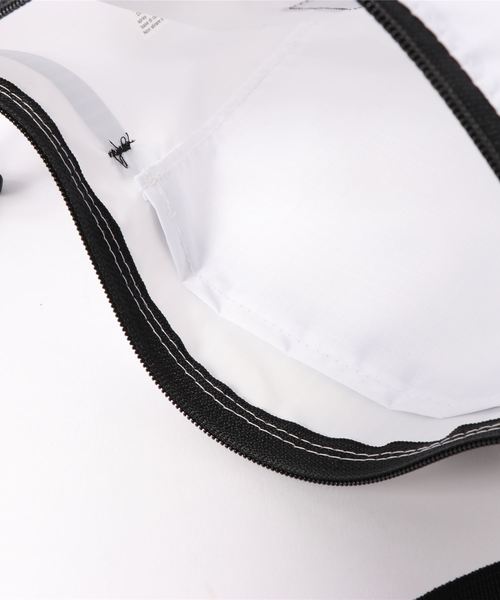 HELIOPOLE（エリオポール）の「BAGS IN PROGRESS: クロスボディバッグ（ショルダーバッグ・レディース・ホワイト/ブラック/カーキ・FREE）」の8枚目の写真