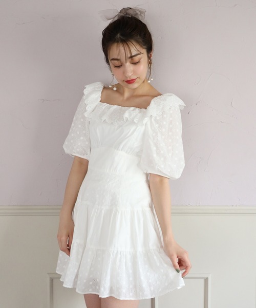 one after another NICE CLAUP(ワンアフターアナザーナイスクラップ)の「ティアードフリルワンピース(ワンピース・レディース・オフホワイト/ベージュ・FREE)」の10枚目の写真