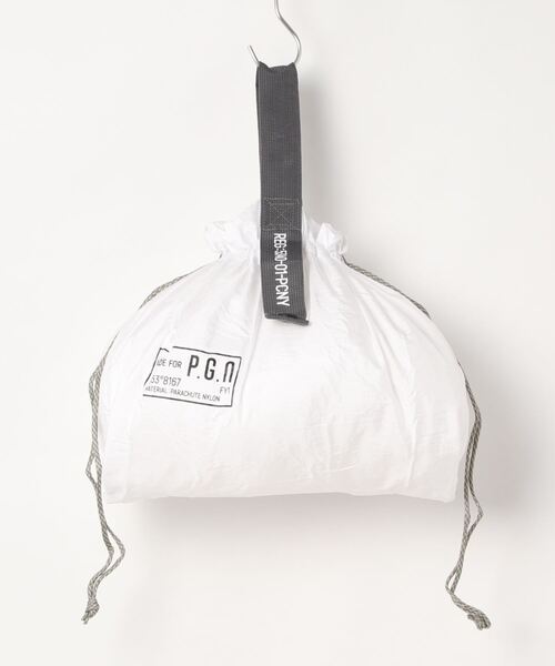 POST GENERAL（ポストジェネラル）の「【POST GENERAL/ポストジェネラル】パッカブル パラシュート ナイロン バッグ/#P/G 008（エコバッグ/サブバッグ・メンズ・オリーブ/ブラウン/ブラック/シルバー/ブルー/ホワイト・FREE/ONE SIZE）」の2枚目の写真