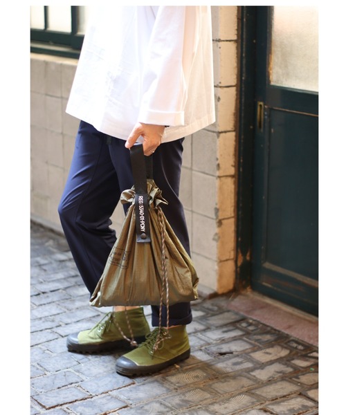 POST GENERAL（ポストジェネラル）の「【POST GENERAL/ポストジェネラル】パッカブル パラシュート ナイロン バッグ/#P/G 008（エコバッグ/サブバッグ・メンズ・オリーブ/ブラウン/ブラック/シルバー/ブルー/ホワイト・FREE/ONE SIZE）」の9枚目の写真