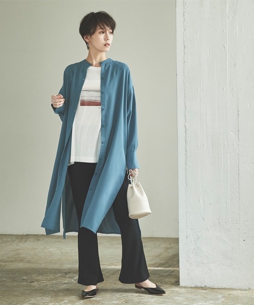 titivate（ティティベイト）の「ﾊｲｽﾘｯﾄﾊﾞﾝﾄﾞｶﾗｰﾛﾝｸﾞｼｬﾂ（シャツ/ブラウス・レディース・ブルー/アイボリー/グレイッシュベージュ/チャコール・FREE）」の4枚目の写真