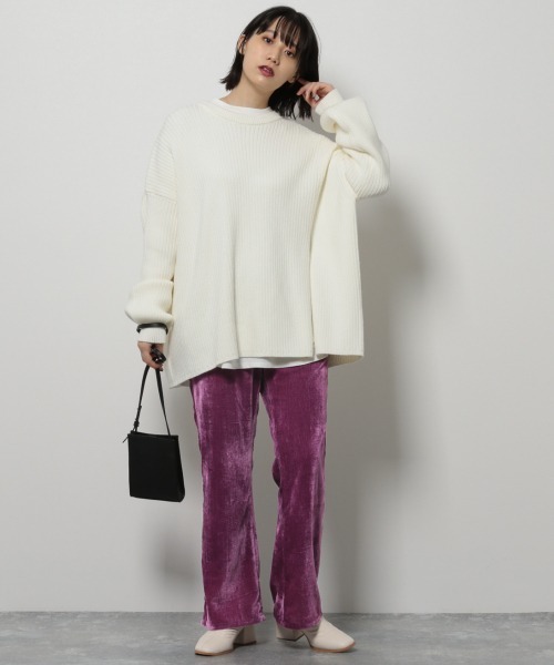 PAGEBOY（ページボーイ）の「エアリーベロアルーズパンツ【セミフレアシルエット】（その他パンツ・レディース・ブラック/ダークブラウン/アクア/パープル・FREE）」の12枚目の写真