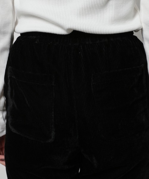 PAGEBOY（ページボーイ）の「エアリーベロアルーズパンツ【セミフレアシルエット】（その他パンツ・レディース・ブラック/ダークブラウン/アクア/パープル・FREE）」の17枚目の写真