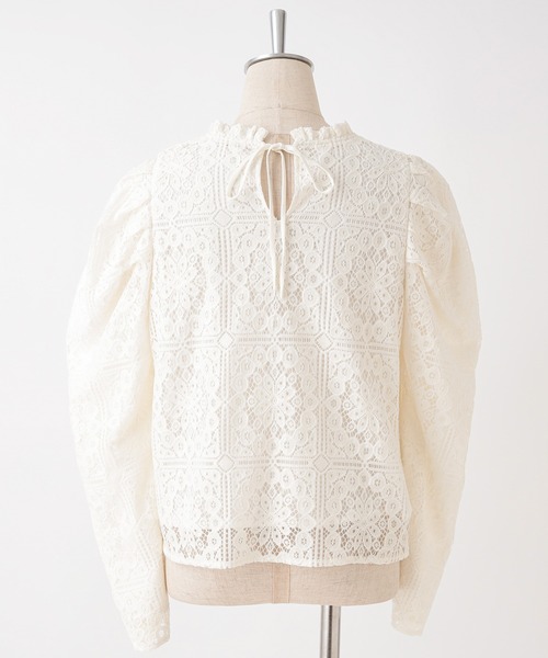 one after another NICE CLAUP(ワンアフターアナザーナイスクラップ)の「総レースパフ袖トップス(シャツ/ブラウス・レディース・ベージュ/ブラック/アイボリー・FREE)」の20枚目の写真