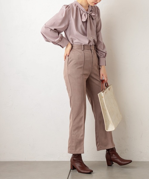 natural couture（ナチュラルクチュール）の「ポンチスエードセンタープレスパンツ（その他パンツ・レディース・サックスブルー/アイボリー/モカ/グレイッシュベージュ・FREE）」の11枚目の写真