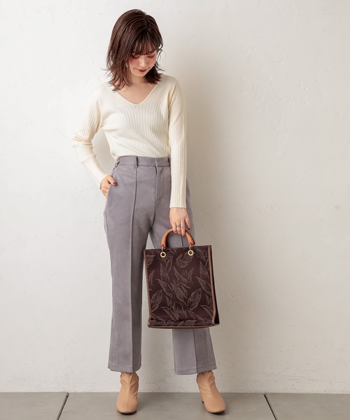 natural couture（ナチュラルクチュール）の「ポンチスエードセンタープレスパンツ（その他パンツ・レディース・サックスブルー/アイボリー/モカ/グレイッシュベージュ・FREE）」の22枚目の写真