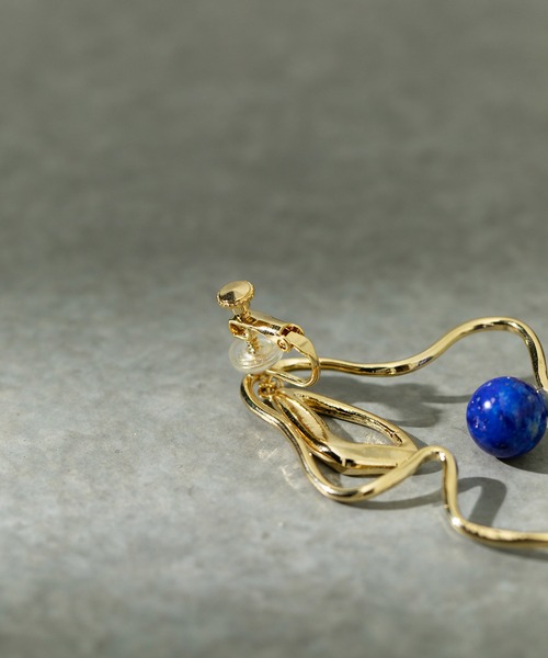 UNITED TOKYO（ユナイテッドトウキョウ）の「バウムスティールイヤーカフ（イヤーカフ・レディース・ゴールド・0/FREE）」の3枚目の写真