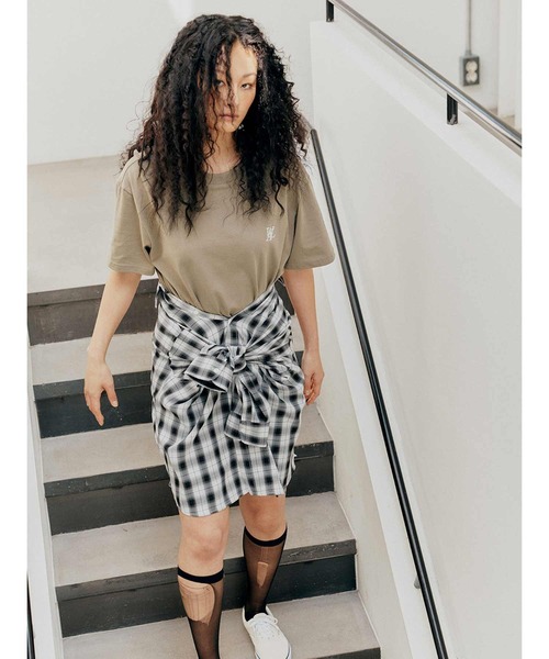 WOOALONG(ウアロン)の「『WOOALONG/ウアロン』Signature embroidery short sleeved T-shirt/ブランドロゴデザイン 半袖Tシャツ(Tシャツ/カットソー・メンズ・ホワイト/ネイビー/カーキ/ブラック・M/S/L)」の20枚目の写真