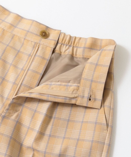 UR Lab.（アーバンリサーチラボ）の「『34サイズ/低身長向けも展開』チェックワイドパンツ（その他パンツ・レディース・ネイビー/イエロー/ベージュ・38/34/36）」の7枚目の写真