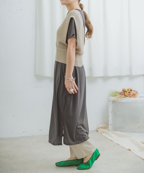 ITEMS URBANRESEARCH（アイテムズ アーバンリサーチ）の「ビスチェセットカットワンピース（ワンピース・レディース・チャコールグレー/ブラウン/ベージュ・FREE）」の13枚目の写真
