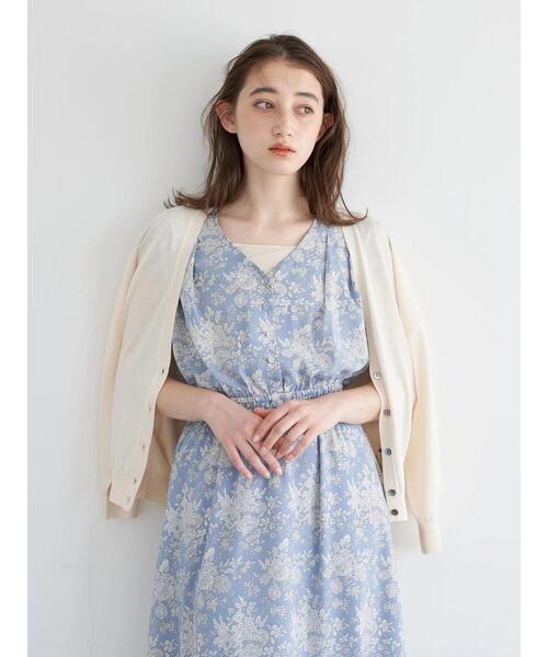 YECCA VECCA（イェッカヴェッカ）の「Vネックカーディガン＊（カーディガン/ボレロ・レディース・ブラック/ベージュ/グリーン/アイボリー・FREE）」の13枚目の写真