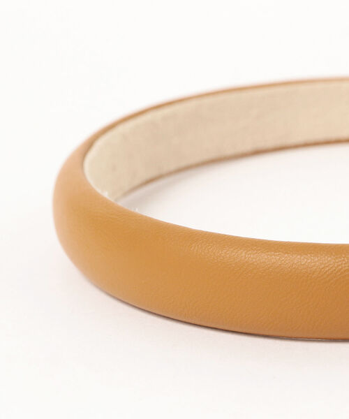 BEAMS LIGHTS（ビームスライツ）の「BEAMS LIGHTS / スリム レザー カチューシャ（カチューシャ・レディース・ブラック/オフホワイト/ブラウン系その他3・ONE SIZE）」の6枚目の写真