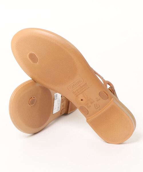 grendha（グレンダ）の「【WEB限定】【GRENDHA】グレンダ CACAU VERSTAIL（サンダル・レディース・ゴールド/ブラック・23.0cm/24.0cm）」の4枚目の写真