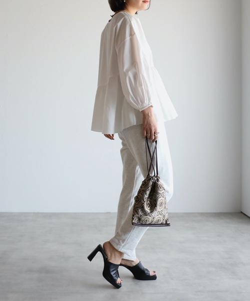 TWILL ラウンドペプラムボリュームブラウス 完売品】TWILL ラウンド