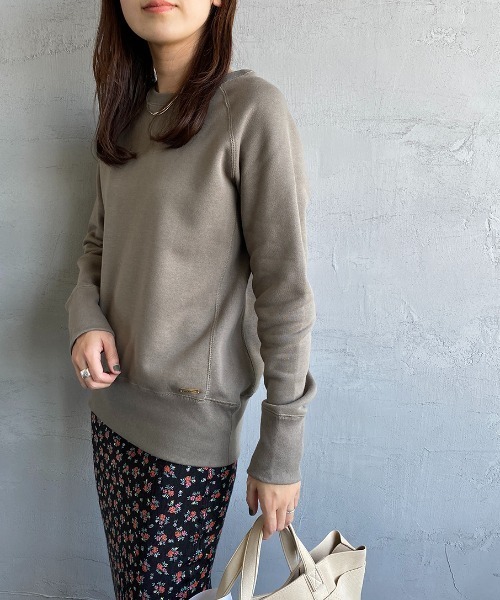 MICA&DEAL（マイカ＆ディール）の「[MICA&DEAL/マイカアンドディール] コットン裏毛 ラグランスウェットプルオーバー（スウェット・レディース・ブラック/オフホワイト/グレー系その他・40/38/36）」の3枚目の写真