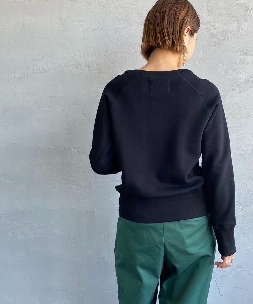 MICA&DEAL（マイカ＆ディール）の「[MICA&DEAL/マイカアンドディール] コットン裏毛 ラグランスウェットプルオーバー（スウェット・レディース・ブラック/オフホワイト/グレー系その他・40/38/36）」の15枚目の写真