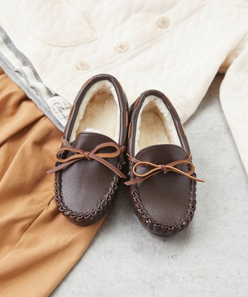 mooimooi（モーイモーイ）の「ベビー&キッズ モカシン（モカシン/デッキシューズ・キッズ・ブラック/ブラウン/キャメル/スモークピンク/グレイッシュベージュ/アイボリー/チャコールグレー・16.0cm/17.0cm/18.0cm/19.0cm/20.0cm/21.0cm）」の5枚目の写真