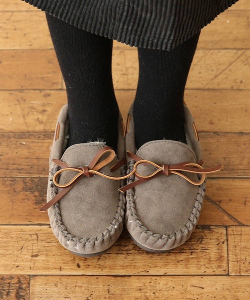 mooimooi（モーイモーイ）の「ベビー&キッズ モカシン（モカシン/デッキシューズ・キッズ・ブラック/ブラウン/キャメル/スモークピンク/グレイッシュベージュ/アイボリー/チャコールグレー・16.0cm/17.0cm/18.0cm/19.0cm/20.0cm/21.0cm）」の8枚目の写真