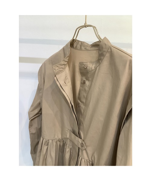 ulu（ウル）の「Stand collar tunic blouse（シャツ/ブラウス・レディース・ブラック/ベージュ・FREE）」の9枚目の写真