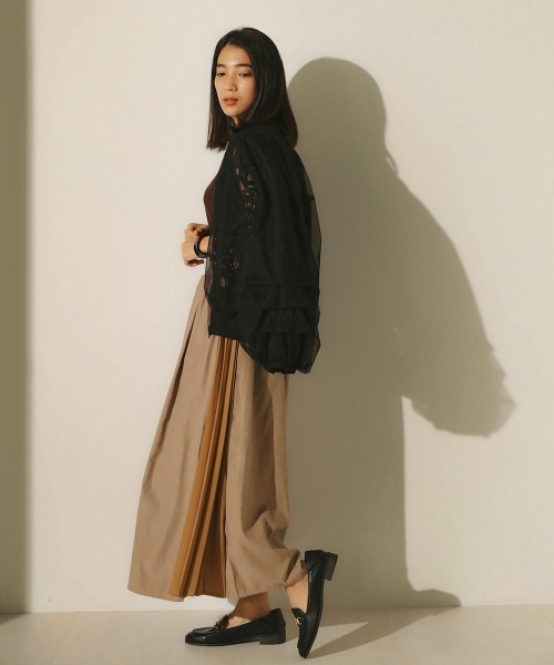 Bou Jeloud(ブージュルード)の「サイドプリーツワイドパンツ(その他パンツ・レディース・チャコールグレー/モカ・38)」の8枚目の写真