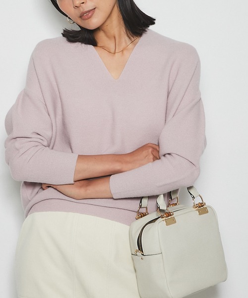 RIVE DROITE（リヴドロワ）の「毎シーズン人気の定番アイテム　ウール100バックボリュームニット（ニット/セーター・レディース・オフホワイト/ブラック/ピンク/ミント/バイオレット・FREE）」の5枚目の写真