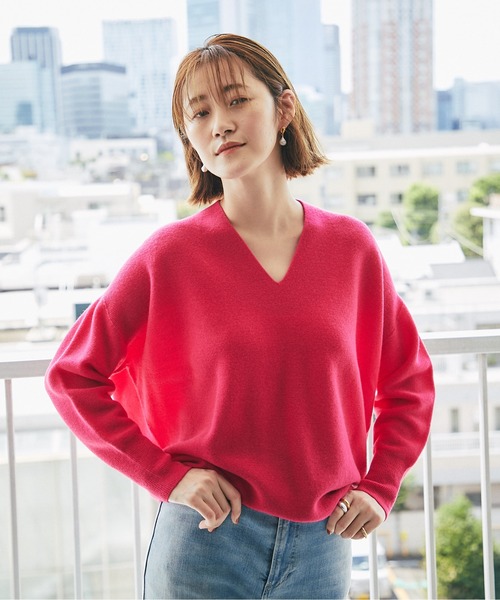 RIVE DROITE（リヴドロワ）の「毎シーズン人気の定番アイテム　ウール100バックボリュームニット（ニット/セーター・レディース・オフホワイト/ブラック/ピンク/ミント/バイオレット・FREE）」の8枚目の写真