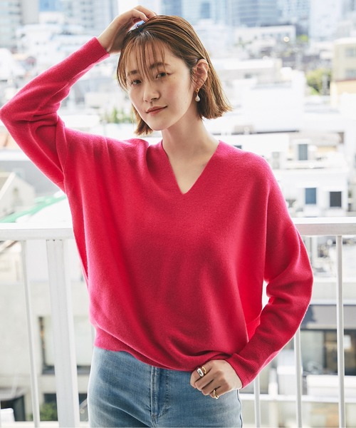 RIVE DROITE（リヴドロワ）の「毎シーズン人気の定番アイテム　ウール100バックボリュームニット（ニット/セーター・レディース・オフホワイト/ブラック/ピンク/ミント/バイオレット・FREE）」の11枚目の写真