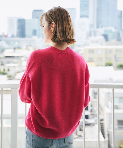 RIVE DROITE（リヴドロワ）の「毎シーズン人気の定番アイテム　ウール100バックボリュームニット（ニット/セーター・レディース・オフホワイト/ブラック/ピンク/ミント/バイオレット・FREE）」の14枚目の写真