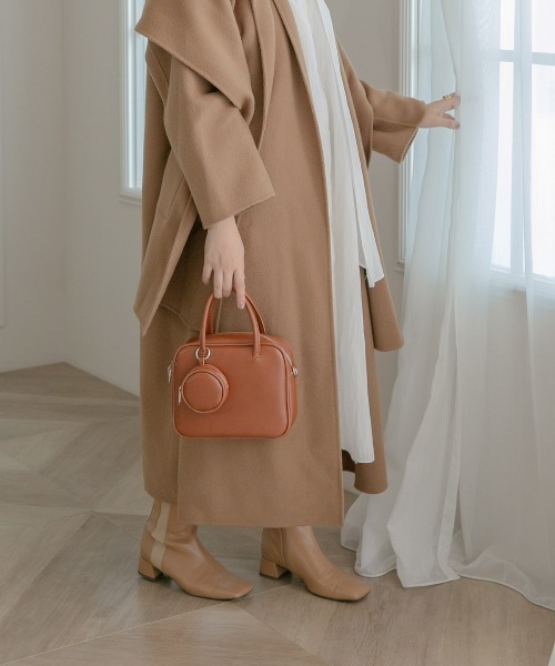 tukn.（トゥクン）の「ポーチ付き2wayスクエアショルダーバッグ