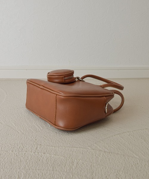 tukn.（トゥクン）の「ポーチ付き2wayスクエアショルダーバッグ（ショルダーバッグ・レディース・ブラック/ブラウン/キャメル/アイボリー・FREE）」の13枚目の写真