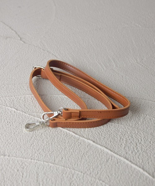 tukn.（トゥクン）の「ポーチ付き2wayスクエアショルダーバッグ（ショルダーバッグ・レディース・ブラック/ブラウン/キャメル/アイボリー・FREE）」の17枚目の写真