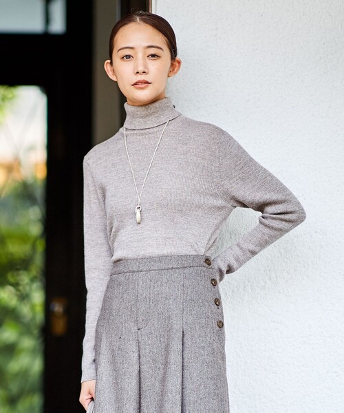 J.PRESS(ジェイプレス)の「【洗える】WORSTED CHINE WOOL ハイネック ニット(ニット/セーター・レディース・ダークブラウン系/ベージュ系/グレー系・T15/T13)」の3枚目の写真