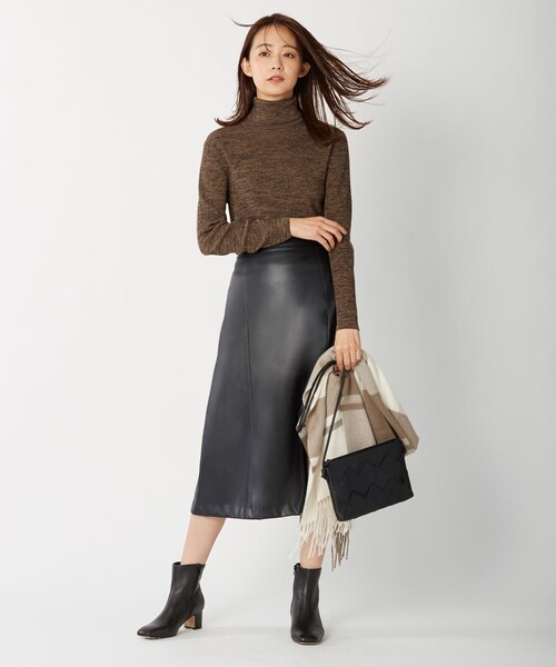 J.PRESS(ジェイプレス)の「【洗える】WORSTED CHINE WOOL ハイネック ニット(ニット/セーター・レディース・ダークブラウン系/ベージュ系/グレー系・T15/T13)」の8枚目の写真