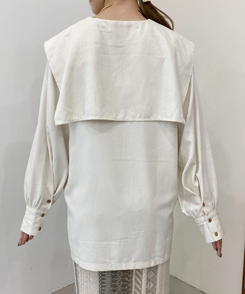 CAPRICIEUX LE'MAGE(カプリシューレマージュ)の「スクエアカラーシャツ(シャツ/ブラウス・レディース・グリーン/チャコールグレー/オフホワイト・FREE)」の8枚目の写真