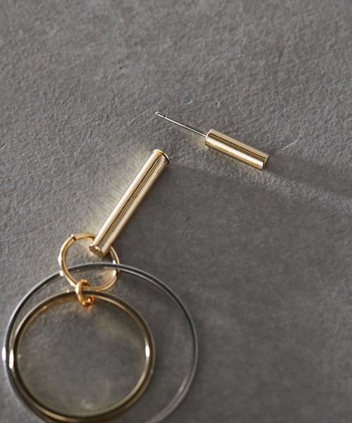 ear PAPILLONNER（イアパピヨネ）の「縦直サークルピアス（ピアス（片耳用）・レディース・シルバー×ゴールド・FREE）」の3枚目の写真