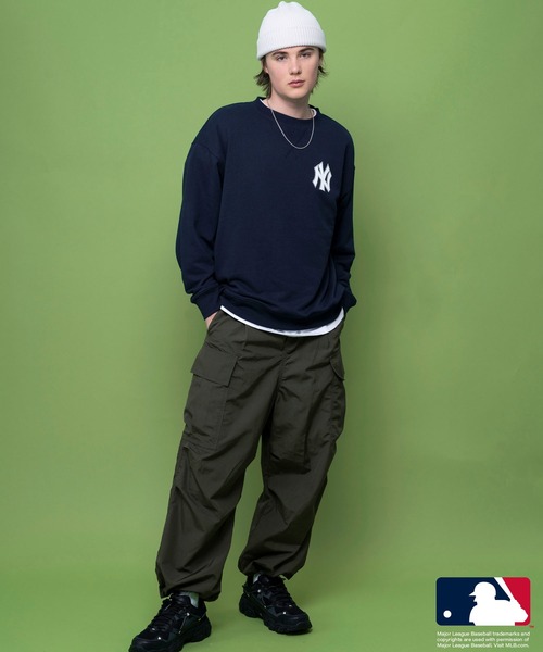 MLB（メジャーリーグベースボール）の「【MLB/メジャーリーグベースボール】ビックシルエット ロゴ刺繍 ドロップショルダー スウェット トレーナー 裏毛/ヤンキース/ドジャース/エンゼルス/オークランドアスレチックス/ホワイトソックス/メッツ（スウェット・メンズ・ネイビー/グレー/レッド/ブルー/グレー系その他/ホワイト系/ブラック系/ネイビー系/グレー系/ワイン系・LL/M/L）」の18枚目の写真
