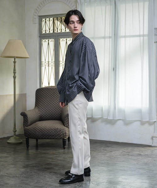 EDEL（エーデル）の「EDEL - ロングカフスビックシャツ（シャツ/ブラウス・メンズ・ホワイト/ダークグレー・MEDIUM/LARGE）」の3枚目の写真