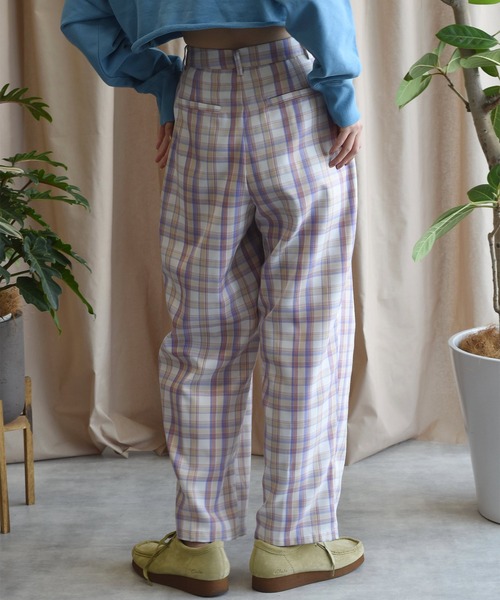 Alley by w closet(アリーバイダブルクローゼット)の「【Alley】【サイズ調整できる】チェックタックパンツ(スラックス・レディース・ピンク/ブルー・FREE)」の5枚目の写真